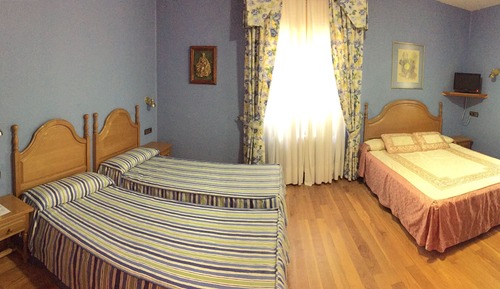 Dreibettzimmer