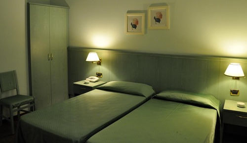 Zweibettzimmer