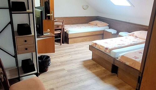 Dreibettzimmer