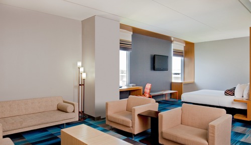 aloft, Suite, 1 King-Bett