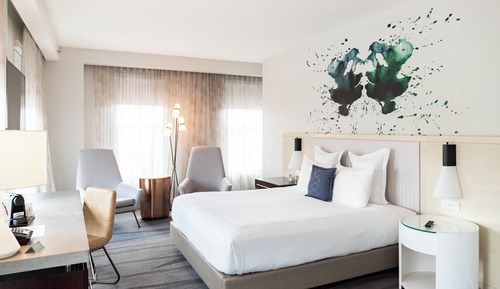 Zimmer, 1 King-Bett, Eckzimmer (Guest)