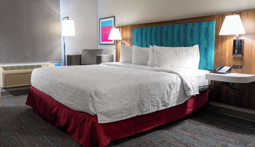 Zimmer, 1 King-Bett, Nichtraucher, Kühlschrank und Mikrowelle