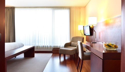 Superior-Doppel- oder -Zweibettzimmer