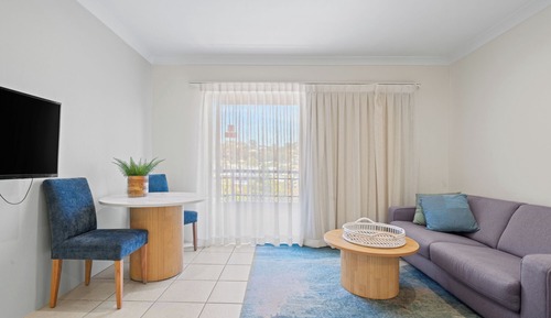 Studio (Apartment)