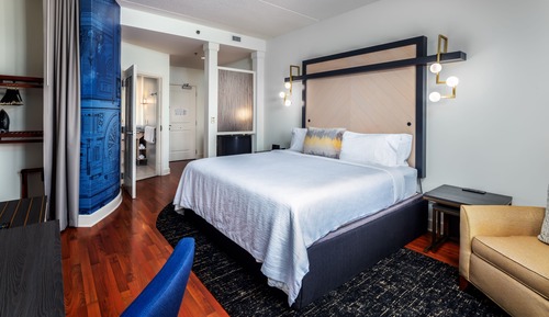 Standardzimmer, 1 King-Bett, barrierefrei (Mobility, Transfer Shower)