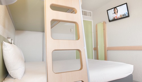 Dreibettzimmer, Mehrere Betten