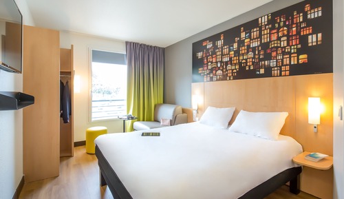 Standard-Doppelzimmer, Mehrere Betten