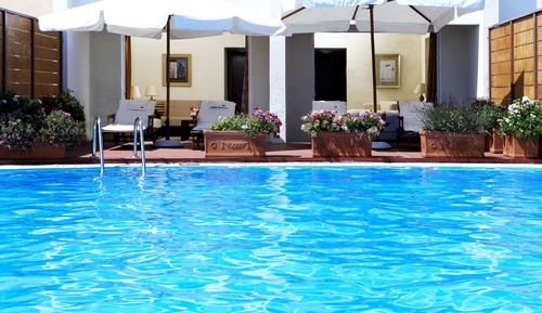 Suite, Poolseite
