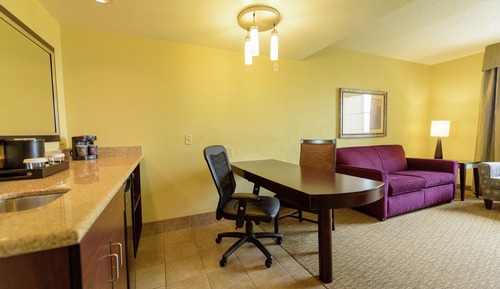 2-Zimmer-Suite, 1 King-Bett, NR