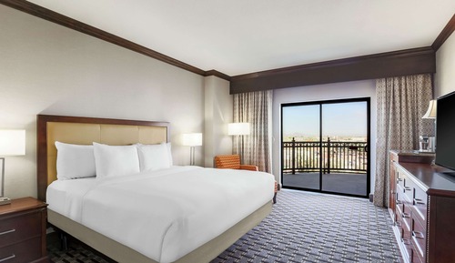 Suite, 1 King-Bett (2 Rooms)