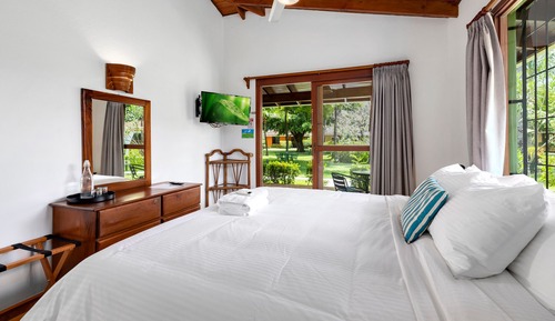Comfort-Zimmer, 1 King-Bett, Nichtraucher, Gartenblick