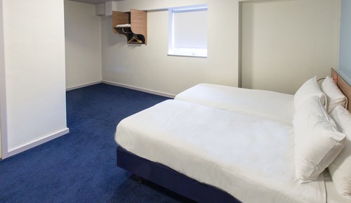 Doppel- oder Zweibettzimmer, barrierefrei