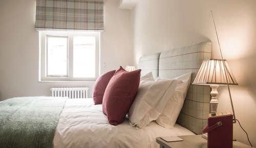 Superior-Doppel- oder -Zweibettzimmer