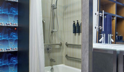 Zimmer, 2 Queen-Betten (Mobility/Hearing Accessible, Tub)