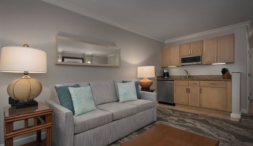 Suite, 1 Schlafzimmer, Balkon (Mobility/Hearing Accessible, Tub)