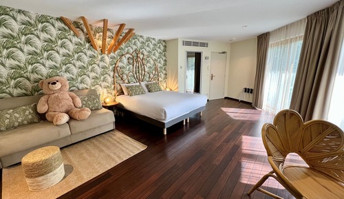 Panoramic-Doppelzimmer, 1 Doppelbett und Schlafsofa, Terrasse, zum Garten hin