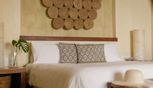 Romance Deluxe Ocean Front Suite