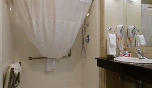 Zimmer, 1 King-Bett, barrierearm, Nichtraucher (Roll-in Shower, Pet-friendly)