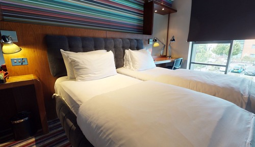 Zweibettzimmer, 2 Einzelbetten