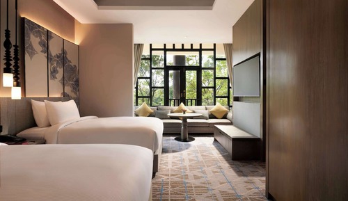 2 BEDROOM LAKE VIEW VILLA