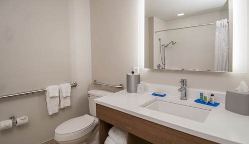 Standardzimmer, 2 Queen-Betten, barrierefrei (Comm, Mobil, Access Tub)