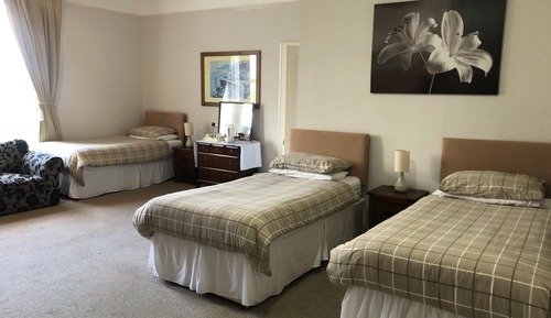 Vierbettzimmer, mit Bad (Family )