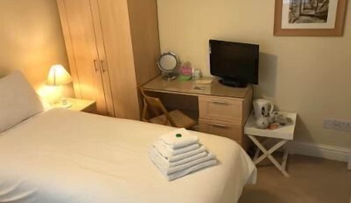 Zweibettzimmer, mit Bad