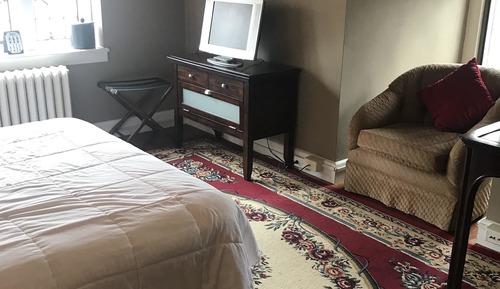 Standardzimmer, Gemeinschaftsbad, Gartenblick (Imperial Room)