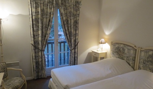 Zweibettzimmer, Parkblick