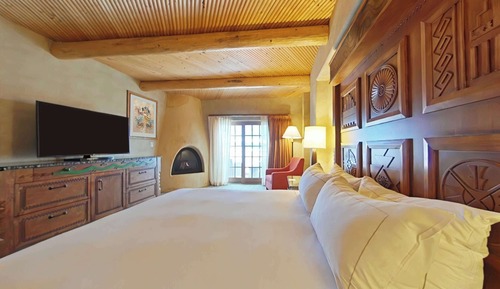Superior-Suite, 1 King-Bett