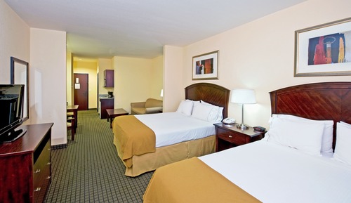 Suite, 1 Queen-Bett und Schlafsofa, barrierearme Badewanne, Nichtraucher (Communications)