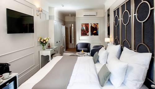Classic-Doppel- oder -Zweibettzimmer, Balkon