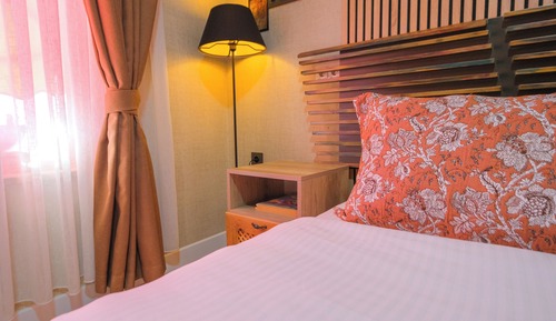 Standard-Doppelzimmer, Stadtblick