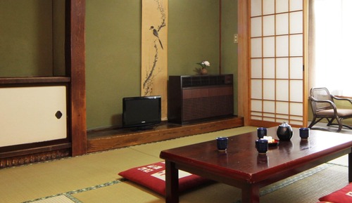 Economy-Zimmer (Japanese Style, For 4 People)