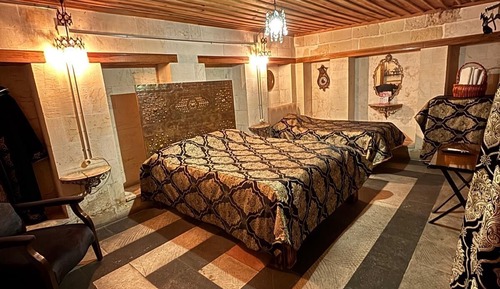 Design-Dreibettzimmer, Mehrere Betten, Gartenblick, zum Garten hin