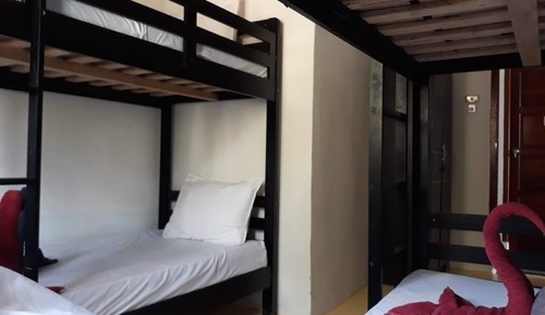 Basic-Vierbettzimmer, Mehrere Betten, eingeschränkter Meerblick, am Strand