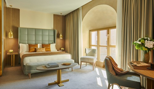 Classic-Zimmer, 1 King-Bett, Blick auf den Innenhof