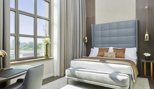 Premium-Zimmer, 1 King-Bett, Flussblick