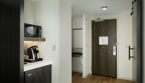 Zimmer, 2 Queen-Betten, barrierefrei (Hearing)