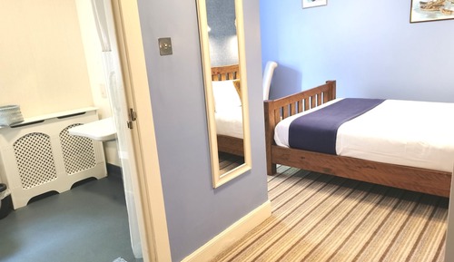 Deluxe-Doppelzimmer, 1 King-Bett, Nichtraucher, mit Bad (House Accessible Room 2-Gnd Floor)