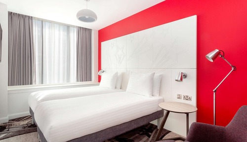 Zimmer, 1 Doppelbett (The Queen)