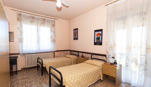 Zweibettzimmer
