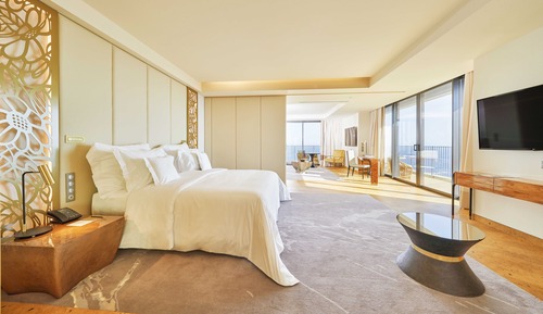 Superior Ocean Suite