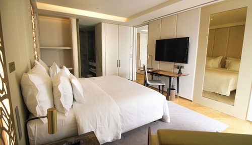 Panoramic-Suite
