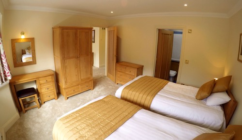 Luxury-Ferienhaus, 4 Schlafzimmer, Sauna, Gartenblick