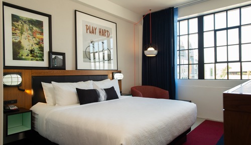 Standardzimmer, 1 King-Bett, Ausstattung für hörgeschädigte Menschen