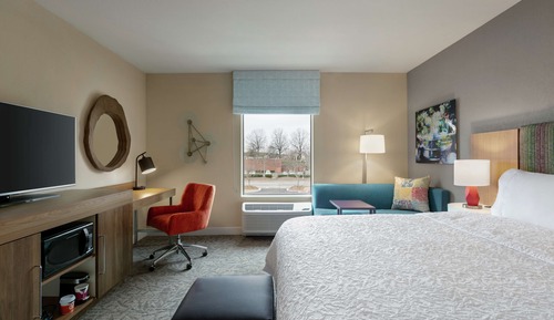 Zimmer, 1 King-Bett, barrierefrei (Hearing)