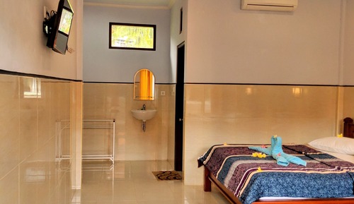 Deluxe-Dreibettzimmer, Balkon, Poolblick