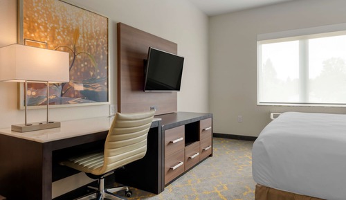 Standardzimmer, 1 King-Bett, Nichtraucher, Kühlschrank und Mikrowelle