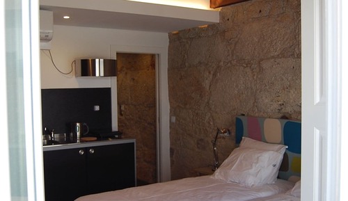 Studio, Balkon (Traves)